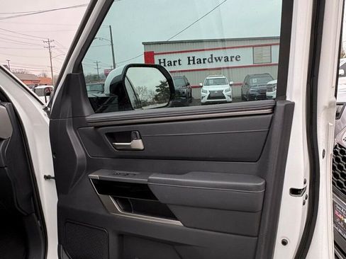 Used 2022 Toyota Tundra Limited image 17