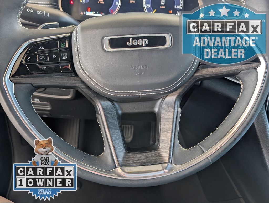 Used 2023 Jeep Grand Cherokee L Overland w/ Luxury Tech Group IV AWD/4WD image 5