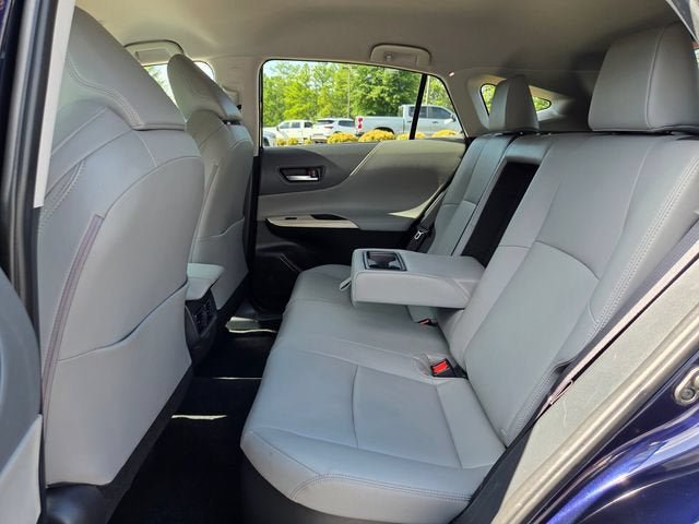 Used 2024 Toyota Venza XLE AWD/4WD image 13