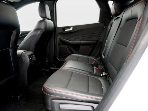 Used 2024 Ford Escape ST-Line w/ Tech Pack #1 FWD image 15