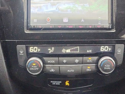 Used 2020 Nissan Rogue SV AWD/4WD image 17