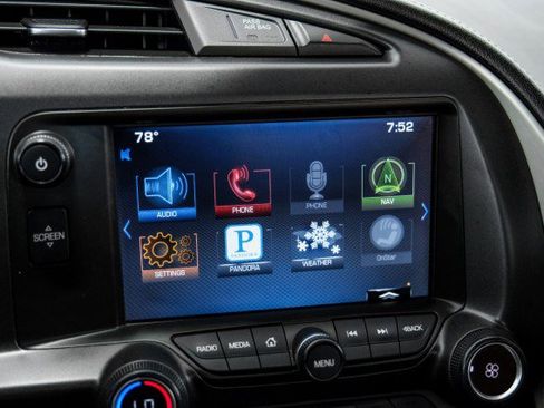 Used 2014 Chevrolet Corvette Stingray Convertible w/ 2LT Preferred Equipment Group image 29