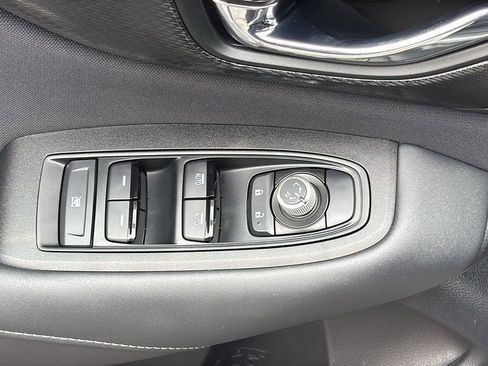 Certified 2025 Subaru Outback Premium AWD/4WD image 19