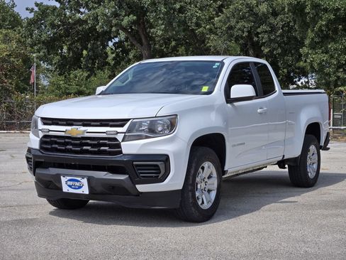 Used 2022 Chevrolet Colorado LT w/ Fleet Safety Package RWD image 3