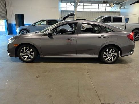 Used 2017 Honda Civic EX image 6
