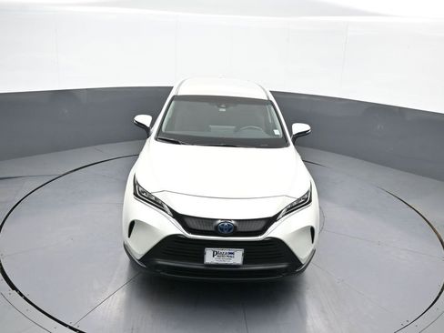 Certified 2021 Toyota Venza LE image 35