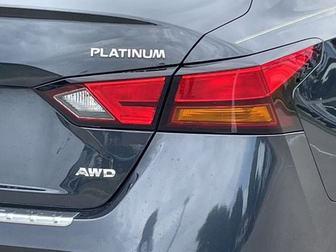 Used 2022 Nissan Altima 2.5 Platinum AWD/4WD image 6