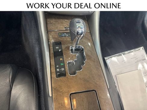 Used 2010 Lexus IS 250C w/ Luxury Pkg RWD image 18