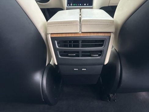 Used 2018 Tesla Model X 75D image 16