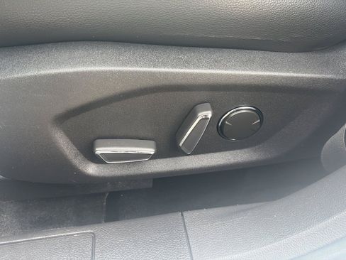 Used 2016 Ford Fusion SE w/ Equipment Group 202A FWD image 36