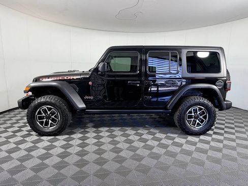 Used 2024 Jeep Wrangler Unlimited Rubicon w/ Capability Package AWD/4WD image 9