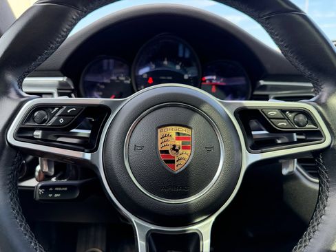Used 2018 Porsche Macan Sport Edition AWD/4WD image 11