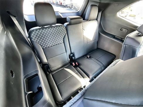 New 2026 GMC Acadia Denali image 27