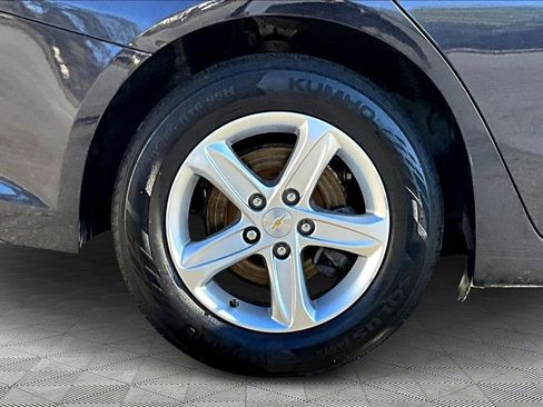 Certified 2022 Chevrolet Malibu LS image 33