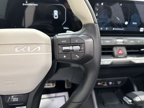 Certified 2025 Kia K4 GT-Line Turbo FWD image 18
