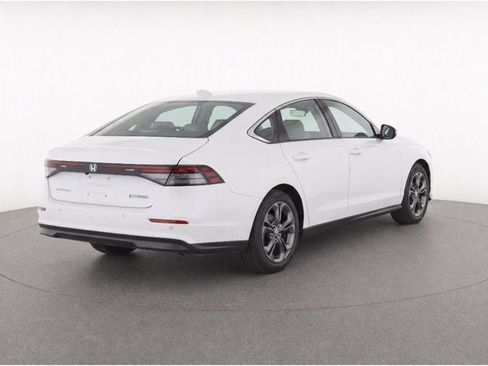 Used 2024 Honda Accord EX-L image 5