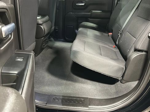 Used 2022 Chevrolet Silverado 1500 Custom image 10