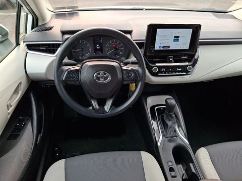 Used 2024 Toyota Corolla LE FWD image 11