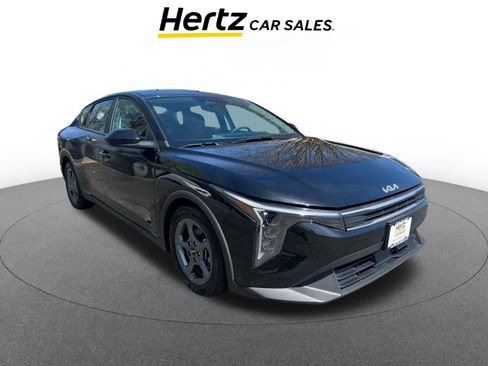 Used 2025 Kia K4 LXS image 1