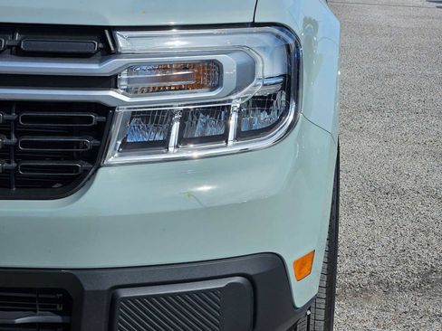 Used 2024 Ford Maverick Lariat image 11