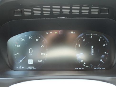 Used 2017 Volvo XC90 T6 Momentum w/ Vision Package AWD/4WD image 15