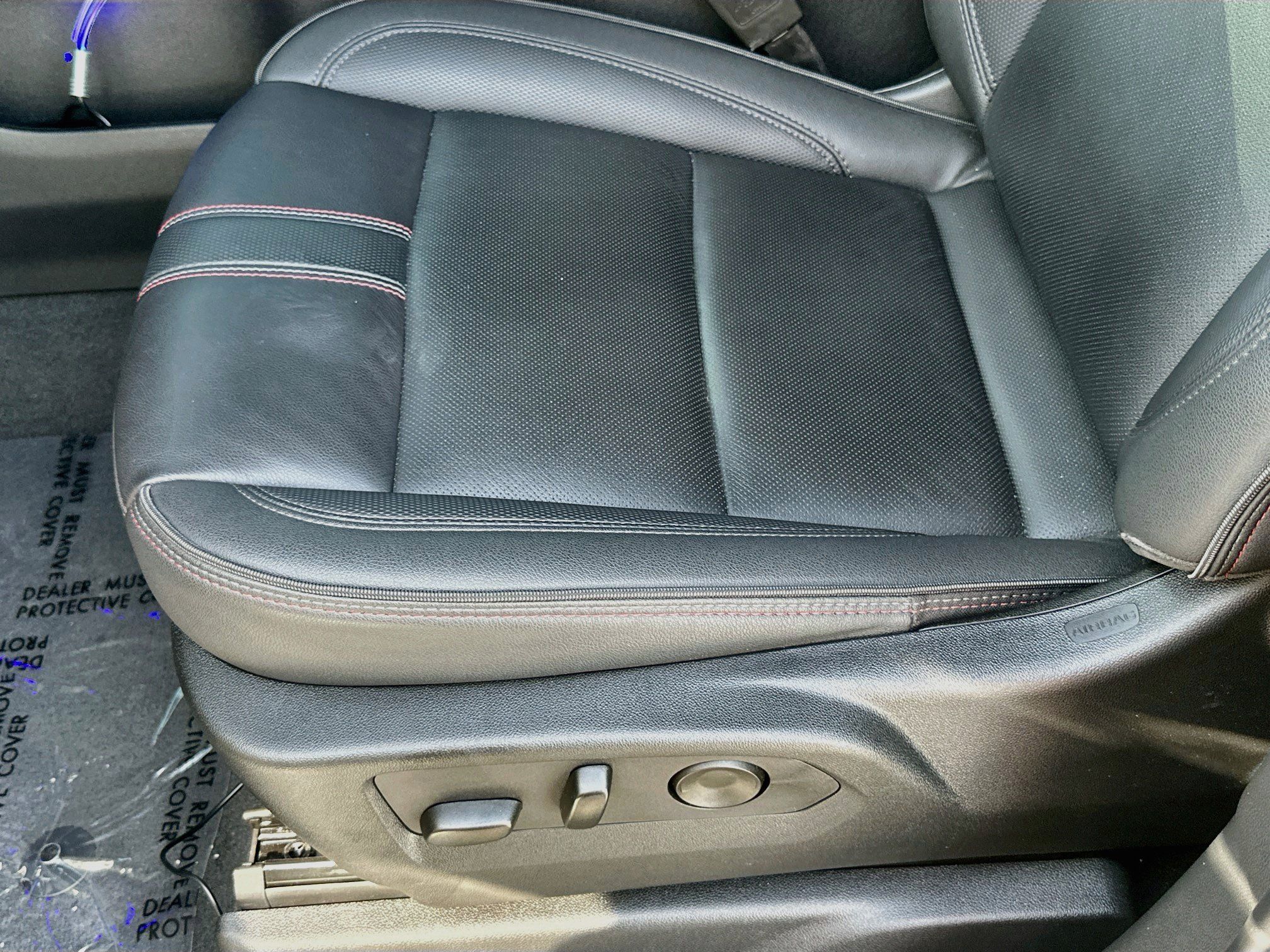 Used 2025 Chevrolet Tahoe RST RWD image 19