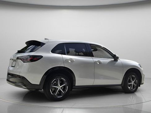 Certified 2024 Honda HR-V EX-L image 7