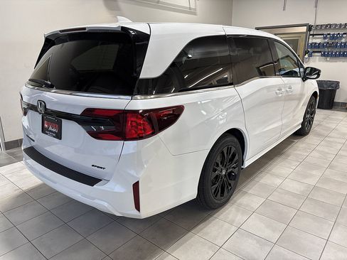 New 2026 Honda Odyssey Sport-L image 4
