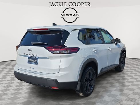 New 2026 Nissan Rogue SV w/ Cold Weather Package FWD image 5