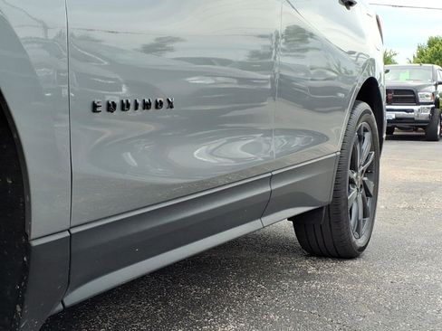 Used 2023 Chevrolet Equinox RS AWD/4WD image 35