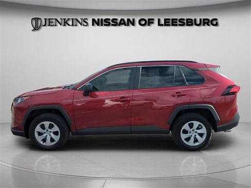 Used 2019 Toyota RAV4 LE image 5