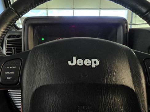 Used 2006 Jeep Wrangler Unlimited AWD/4WD image 24