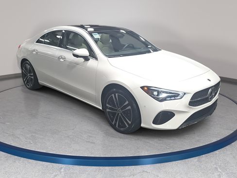 Used 2026 Mercedes-Benz CLA 250 image 4