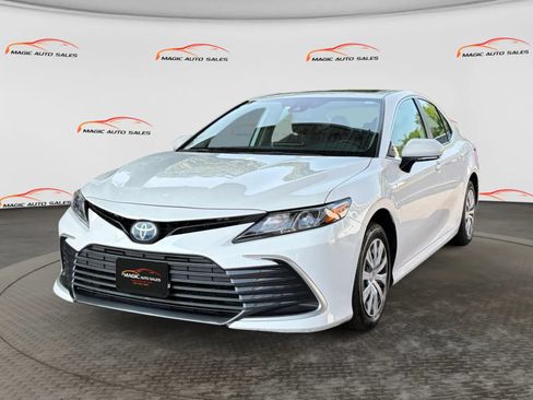 Used 2021 Toyota Camry LE w/ Cold Weather Package FWD image 1