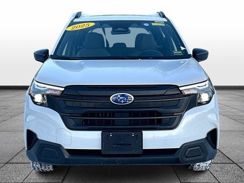 Used 2025 Subaru Forester image 3