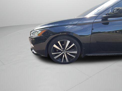 Used 2022 Nissan Altima 2.5 SR FWD image 33