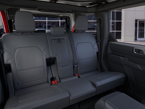 New 2026 Ford Bronco Outer Banks w/ Sasquatch Package AWD/4WD image 11