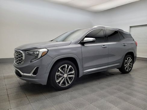 Used 2020 GMC Terrain Denali w/ Denali Premium Package image 2