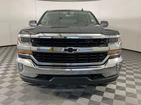 Used 2019 Chevrolet Silverado 1500 LT w/ LPO, Black Pack AWD/4WD image 2