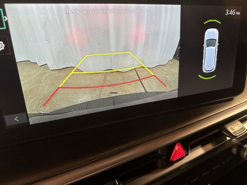 Certified 2025 Kia Sorento EX image 25