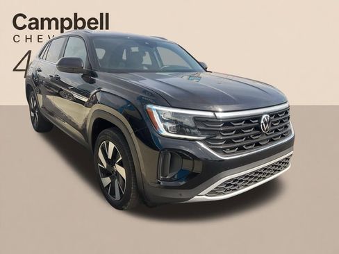 Used 2025 Volkswagen Atlas Cross Sport SE FWD image 40