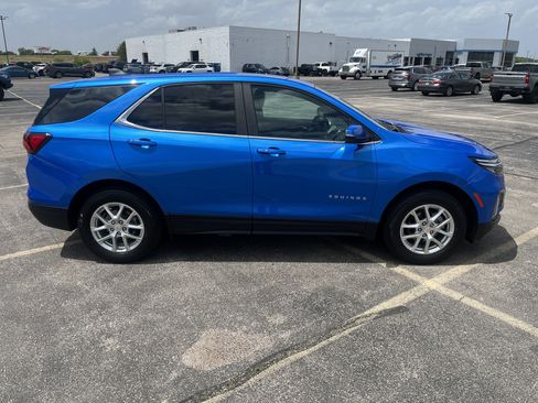 Used 2024 Chevrolet Equinox LT AWD/4WD image 7