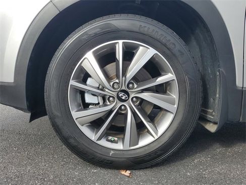 Used 2020 Hyundai Santa Fe Limited image 7