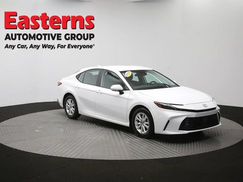 Used 2025 Toyota Camry LE FWD image 47