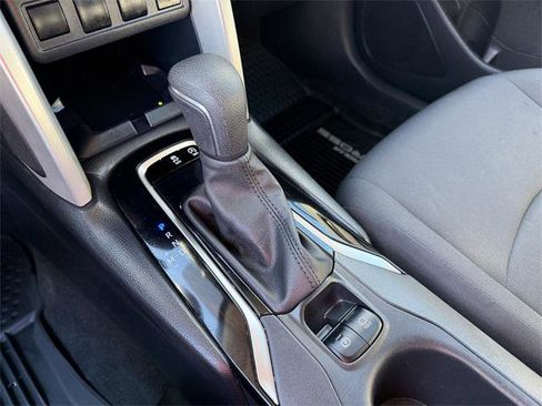 Certified 2024 Toyota Corolla Cross LE image 17