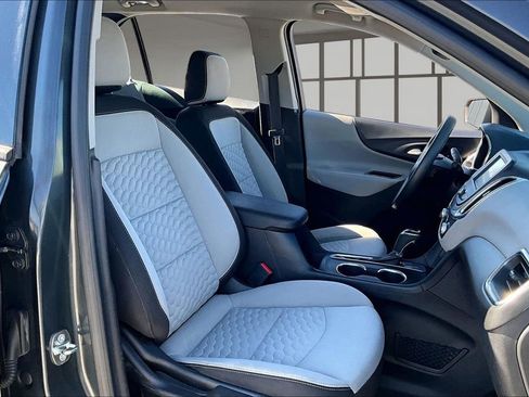Used 2018 Chevrolet Equinox LS image 26