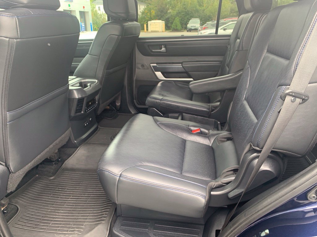 Used 2024 Toyota Sequoia Platinum AWD/4WD image 18