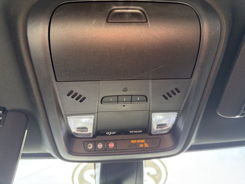 Used 2022 Cadillac XT5 Luxury image 24