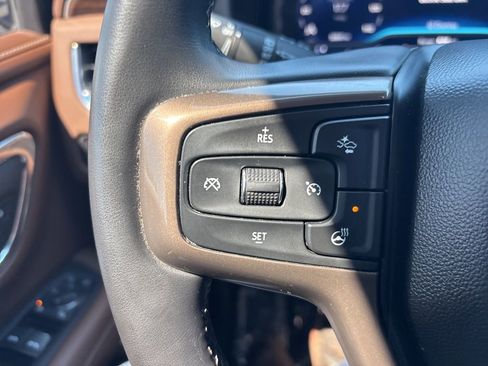 Used 2023 Chevrolet Suburban High Country AWD/4WD image 52