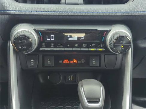 Certified 2025 Toyota RAV4 SE w/ Convenience Package AWD/4WD image 20